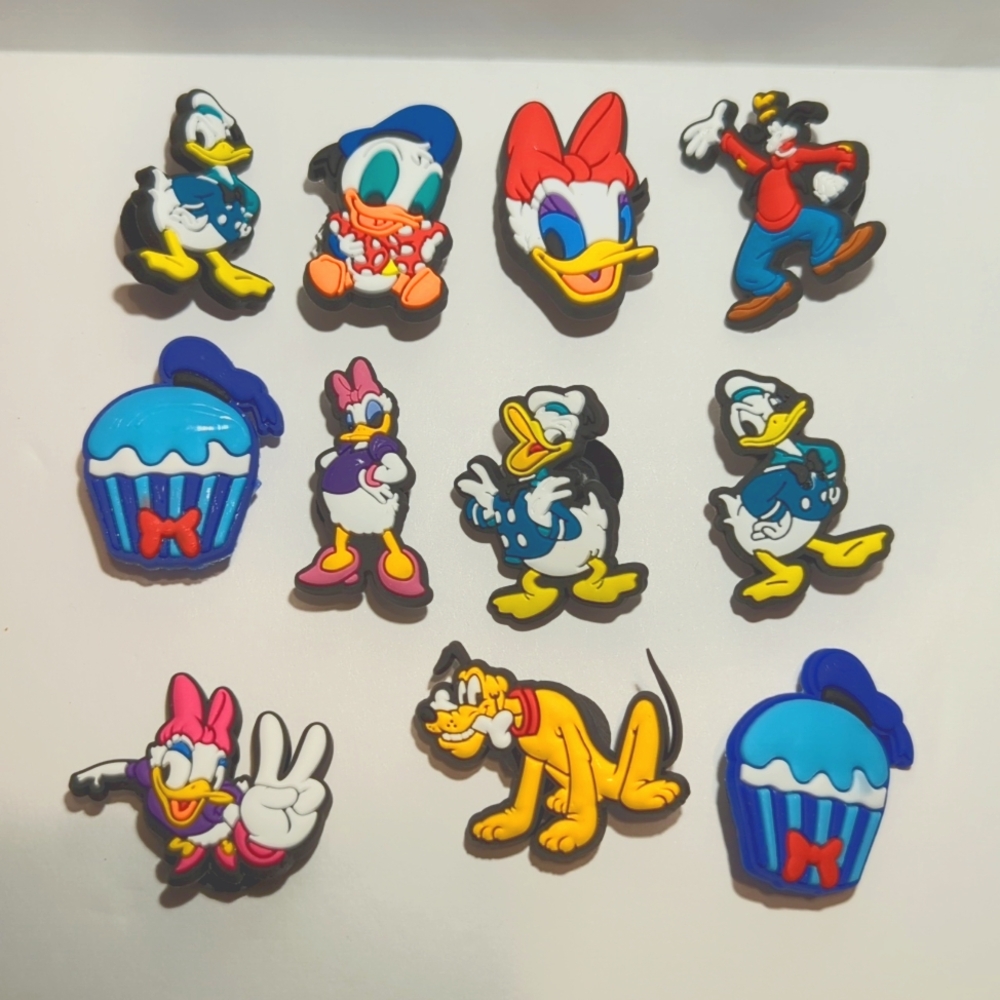12 CROC CHARMS Disney Donald and Daisy Duck